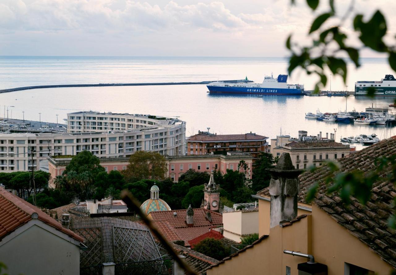 Apartamento Casa "Kapri" Da Eva - Salerno Centro Con Self Check-In Exterior foto